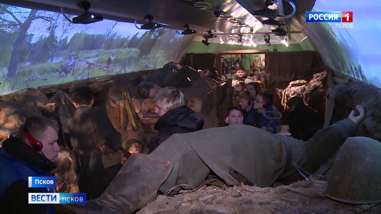 "Поезд Победы" сегодня завершает работу в Пскове