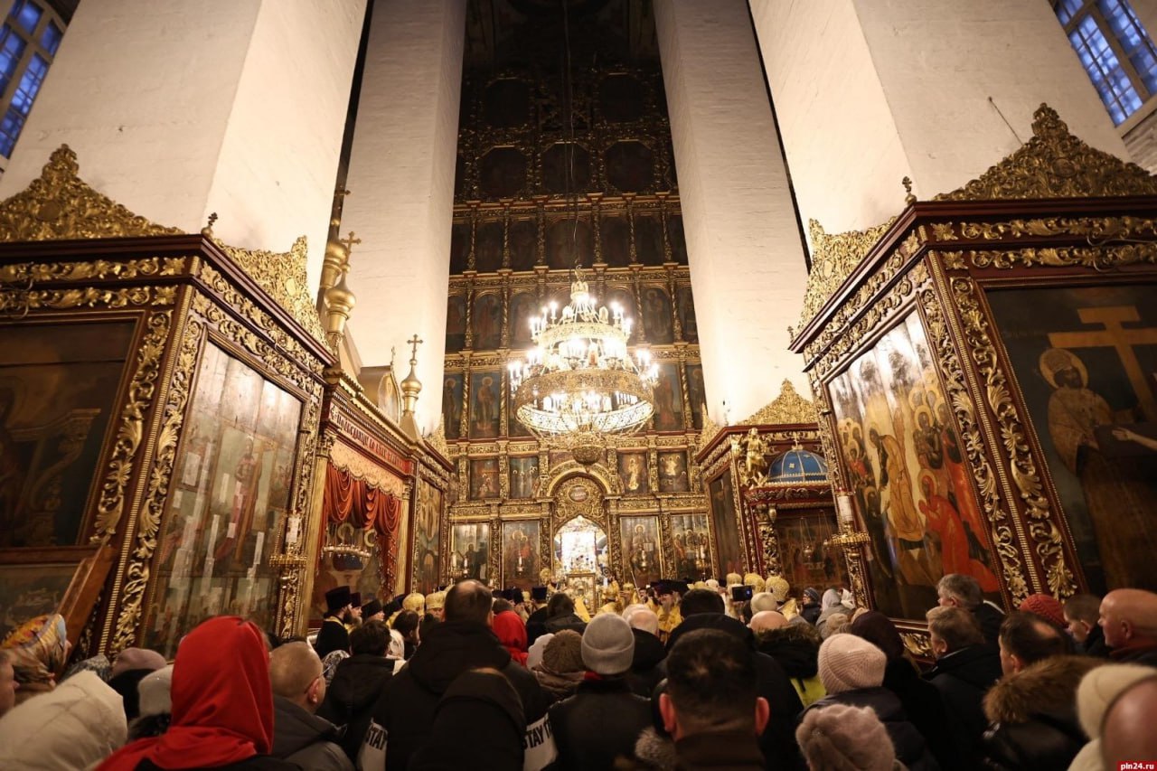В Псков прибыл чудотворный образ Пресвятой Богородицы «Феодоровская» В Псков прибыл чудотворный образ Пресвятой Богородицы «Феодоровская»
