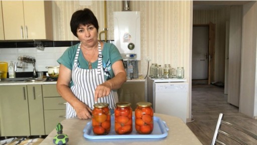 Быстрые и вкусные ленивые помидоры на зиму