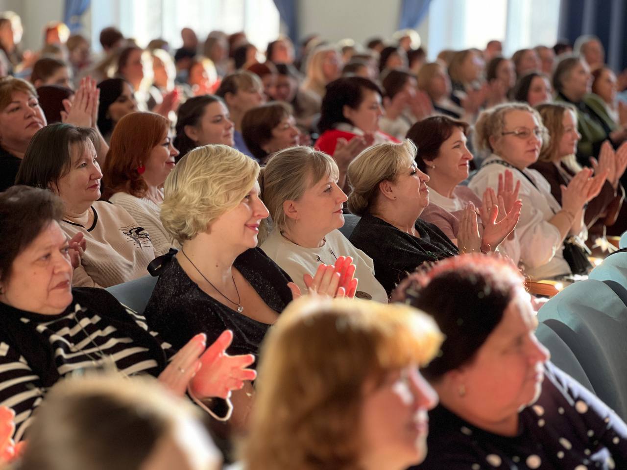 Елкин Борис: Стартовал муниципальный этап главных профессиональных состязаний для педагогов – «Учитель года» и «Воспитатель года» Елкин Борис: Стартовал муниципальный этап главных профессиональных состязаний для педагогов – «Учитель года» и «Воспитатель года»