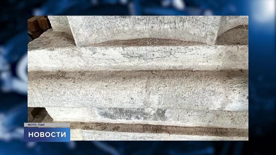 Архитектурные элементы декора фасадов Стефановской церкви Мирожского монастыря обрели новую жизнь благодаря реставраторам