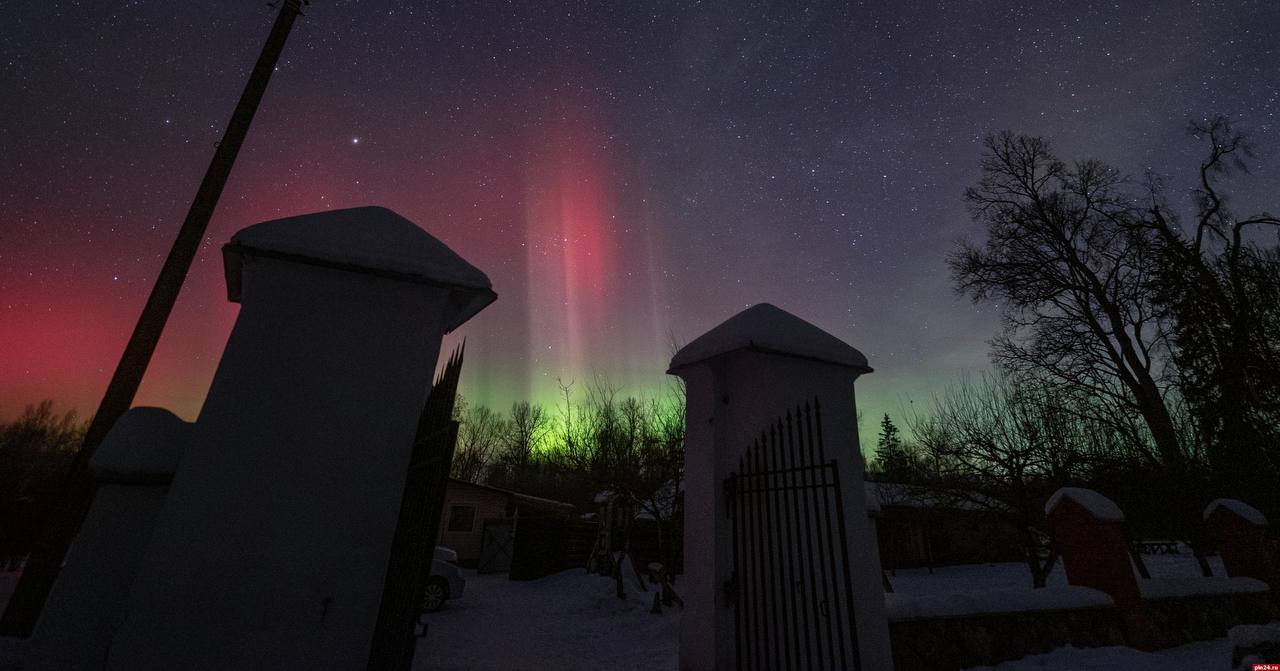 Полярное сияние запечатлели в Гдовском округе Полярное сияние запечатлели в Гдовском округе