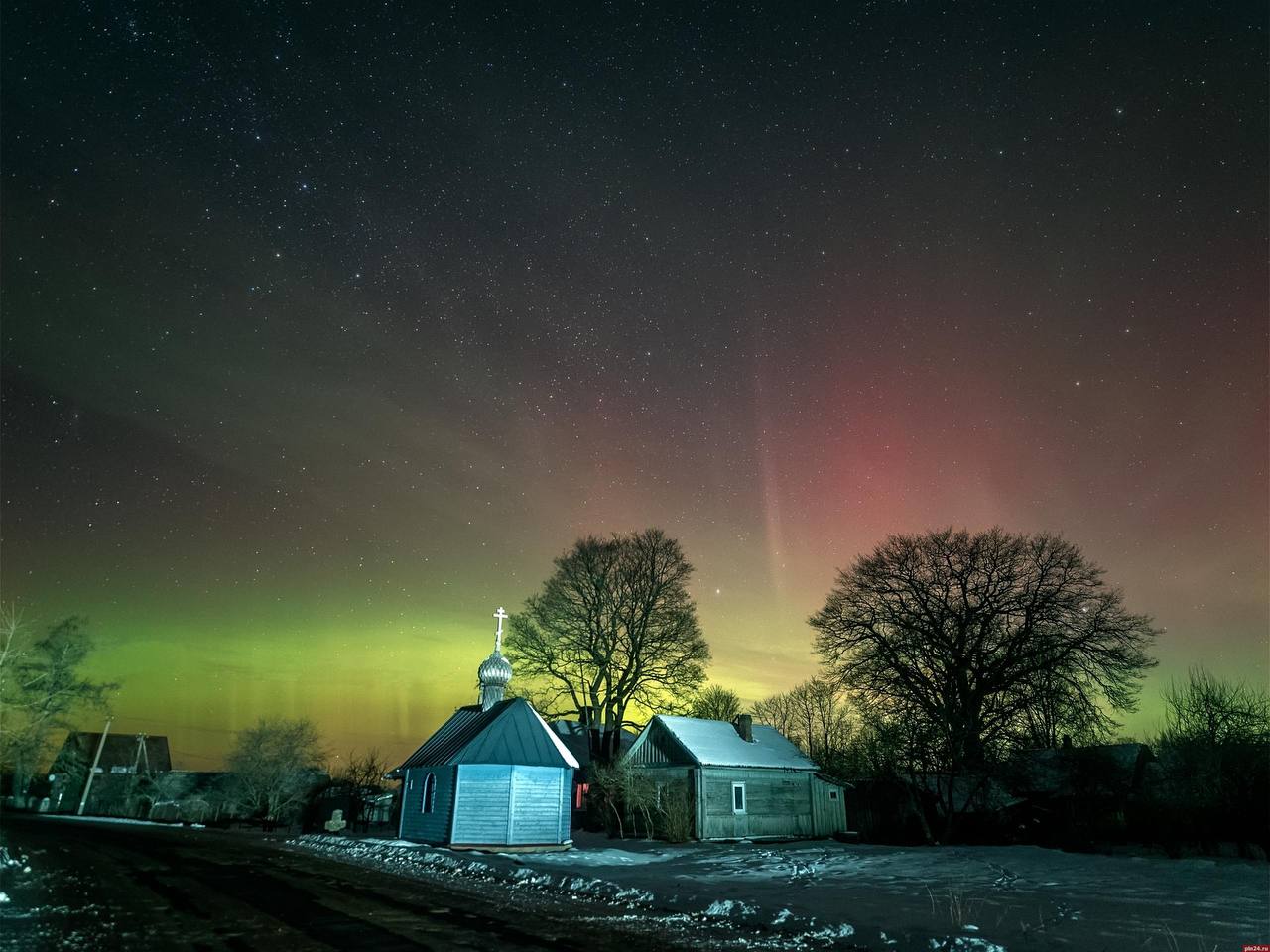 Полярное сияние запечатлели в Гдовском округе