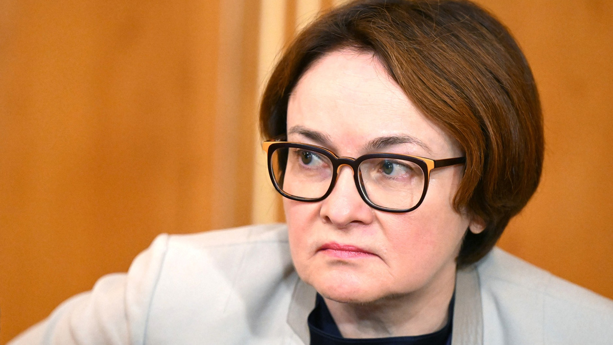 Банки России насторожены: возможна блокировка карт Visa и Mastercard