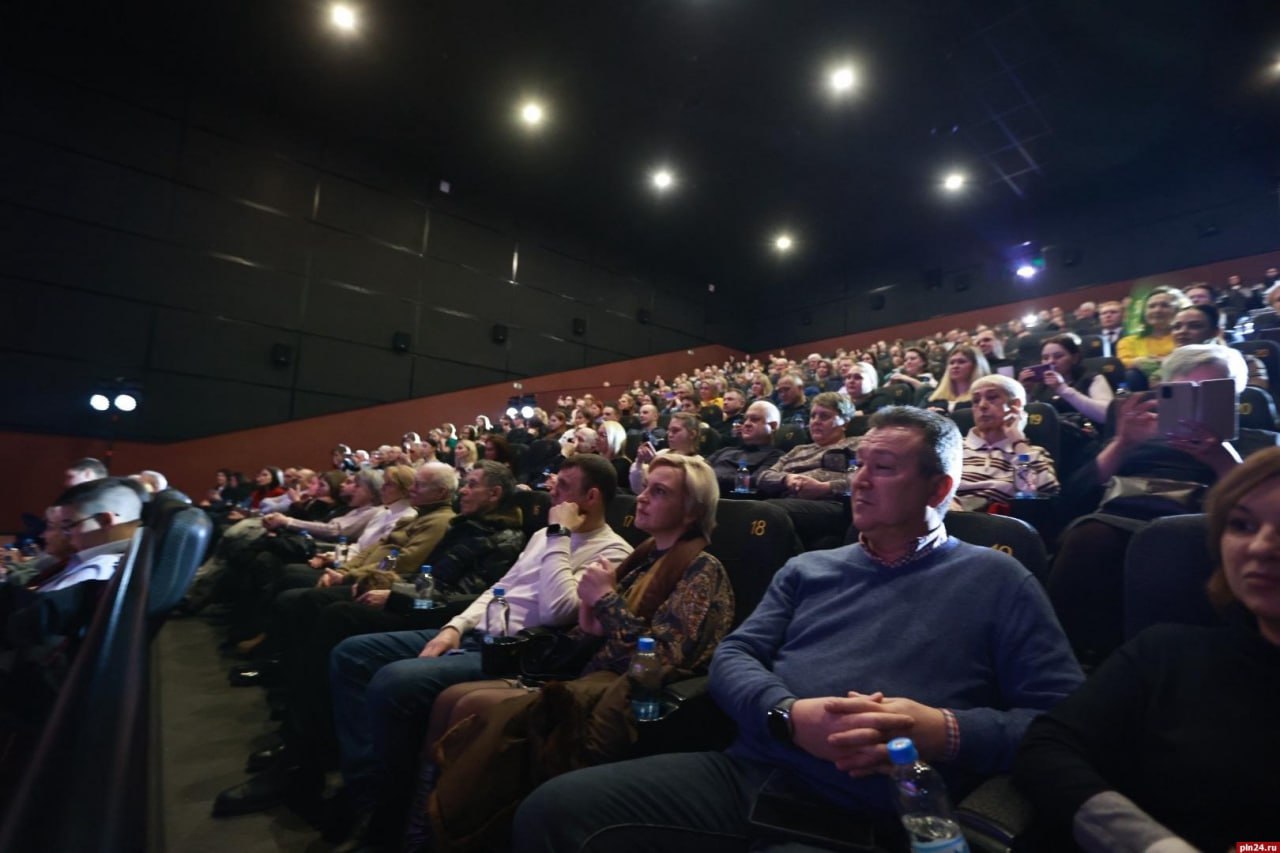 Повторил подвиг Ивана Сусанина в 83 года: в Пскове проходит предпоказ фильма «Семь верст до рассвета» Повторил подвиг Ивана Сусанина в 83 года: в Пскове проходит предпоказ фильма «Семь верст до рассвета»