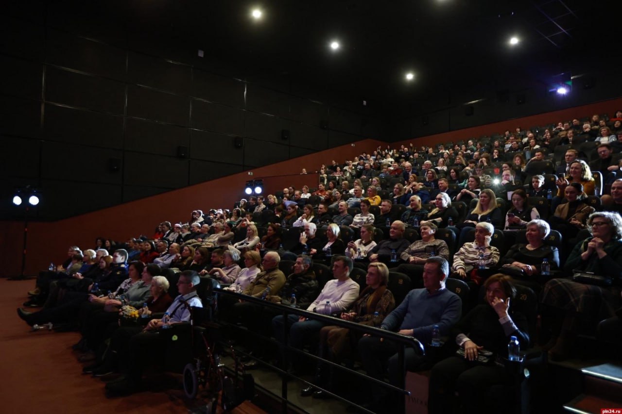 Повторил подвиг Ивана Сусанина в 83 года: в Пскове проходит предпоказ фильма «Семь верст до рассвета» Повторил подвиг Ивана Сусанина в 83 года: в Пскове проходит предпоказ фильма «Семь верст до рассвета»