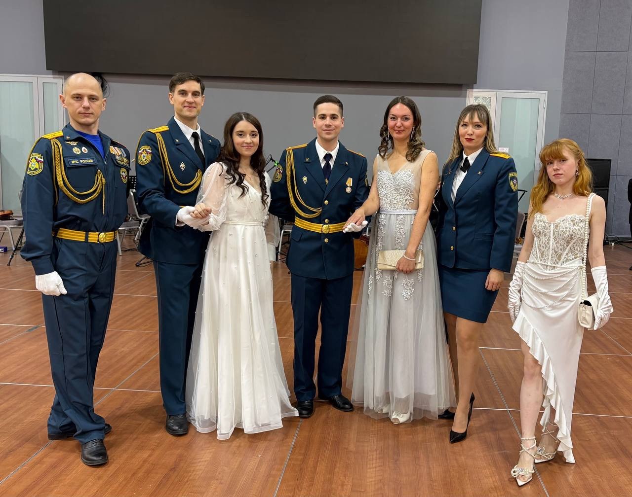 Молодёжный совет #МЧСПсков принял участие в Сретенском бале Молодёжный совет #МЧСПсков принял участие в Сретенском бале