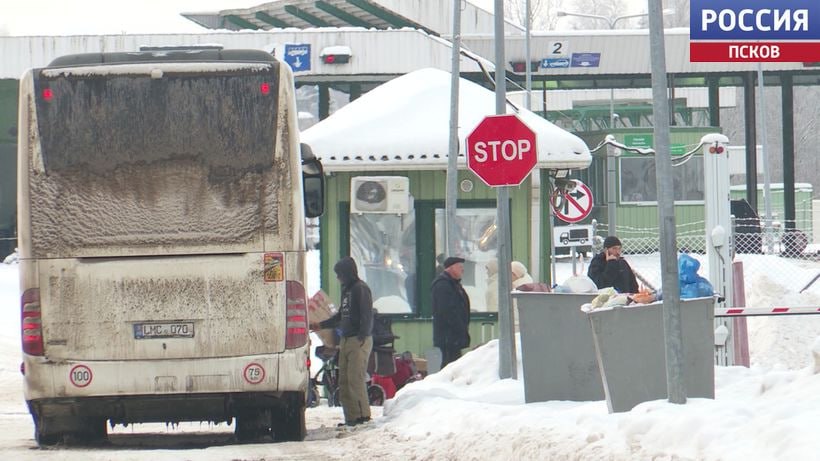 С сегодняшнего дня пересечь границу через пункты пропуска "Шумилкино" и "Куничина Гора" можно только с 8 до 20 часов