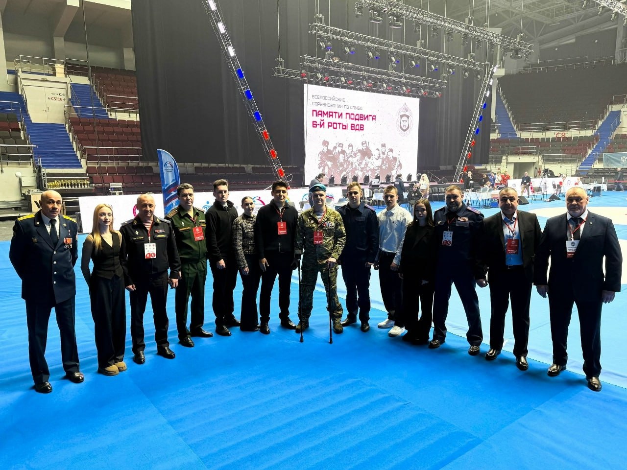 В Санкт-Петербурге представители Следственного комитета России приняли участие в открытии Всероссийских соревнований по самбо, посвященных памяти героев-десантников В Санкт-Петербурге представители Следственного комитета России приняли участие в открытии Всероссийских соревнований по самбо, посвященных памяти героев-десантников