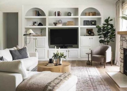 Что убрать с журнального столика для идеальной атмосферы в гостиной