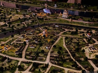 ����� ������ 17-�� ���� ������� �� 4-� ������, � ������� ��������� ������ ��� ������� ���������� ����������, ��������� �������� � ��� �������