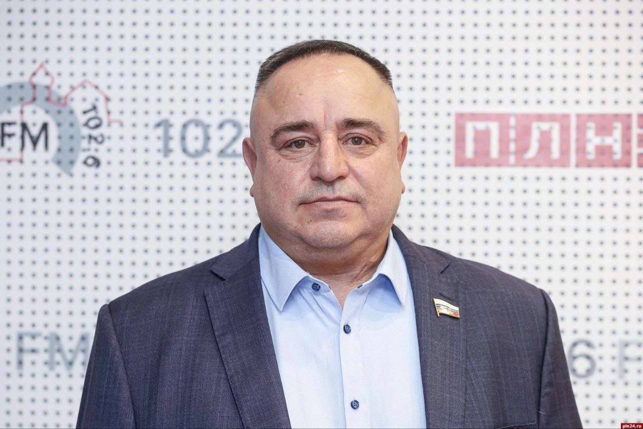 Алексей Севастьянов:. Переименование областного Собрания избавит людей от путаницы между ветвями власти «Это в некой мере приведение в соответствие, я бы сказал. Чтобы все федеральные законодательные органы назывались...