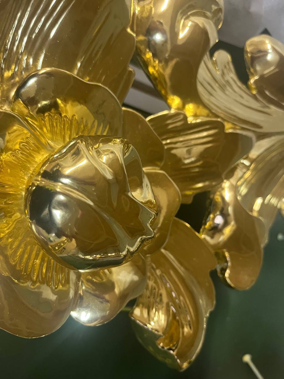 В Печорах приступили к установке отреставрированного иконостаса В Печорах приступили к установке отреставрированного иконостаса