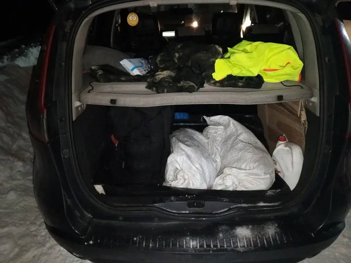 В Великих Луках сотрудники транспортной полиции раскрыли кражу дизельного топлива из подвижного состава В Великих Луках сотрудники транспортной полиции раскрыли кражу дизельного топлива из подвижного состава