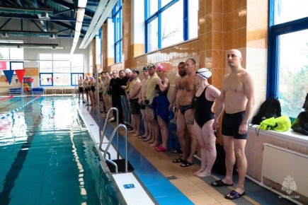 Команда чрезвычайного ведомства продемонстрировала свои силы на соревнованиях «Динамо» по плаванию