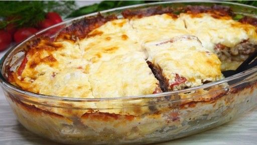 Новый взгляд на классическую кухню: мясо по-французски с фаршем и картофелем