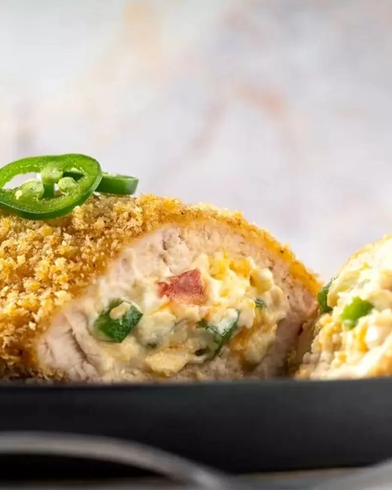 Куриные котлеты с беконом и сыром