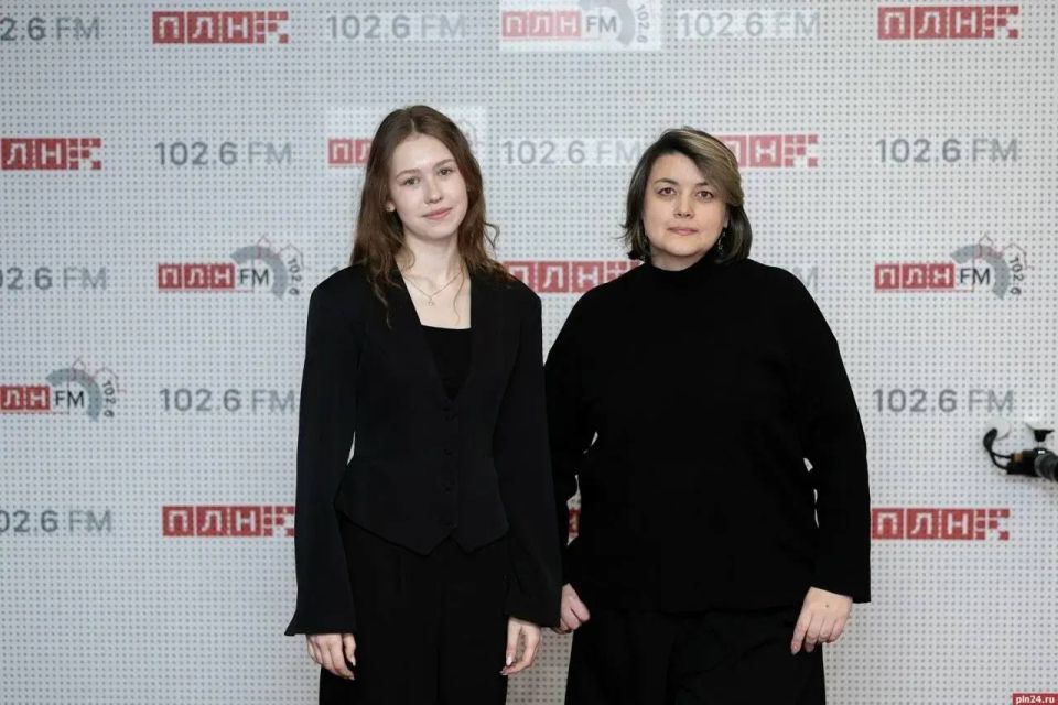 ������� ������ �� ��������� ������� �������� ��������� ��������� ������� � ����� ��� FM