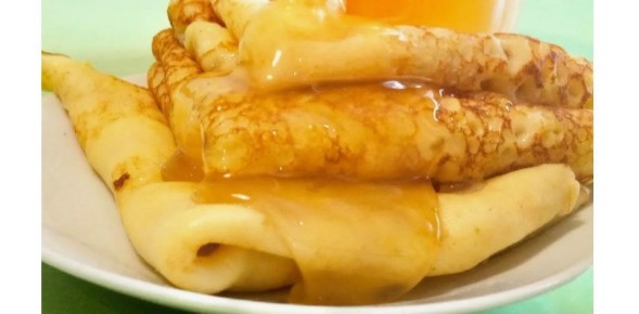 Как легко испечь тонкие блины на воде с мёдом и сохранить тепло воспоминаний