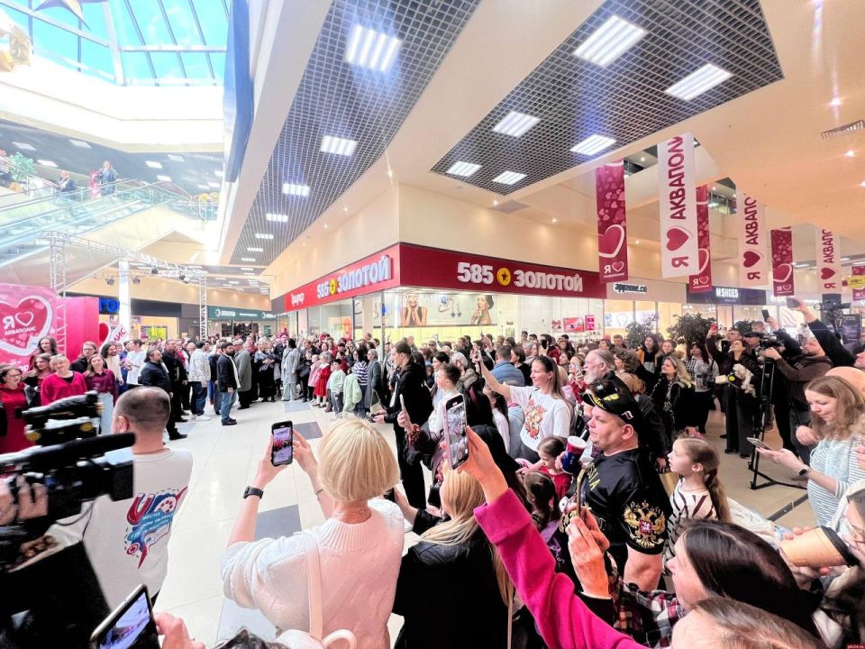 ����� 200 ������� ��������� ���������� ���������� � �������� ��������� ������