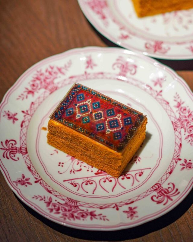 ����� ������� �������� Nene