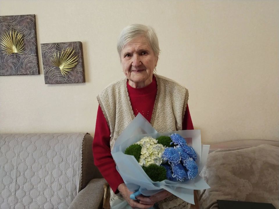 95 лет исполнилось труженице тыла Анастасии Михайловой из Струг Красных