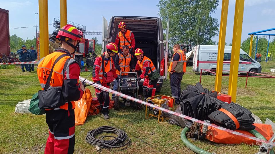 Условный разлив нефти в Дно ликвидирован Условный разлив нефти в Дно ликвидирован