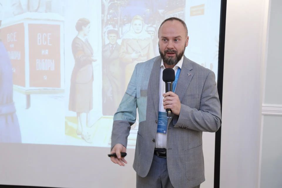 Одной из интересных секций Форума стала тема «Здравствуйте! Приходите на выборы!» — история, рассказанная приглашениями