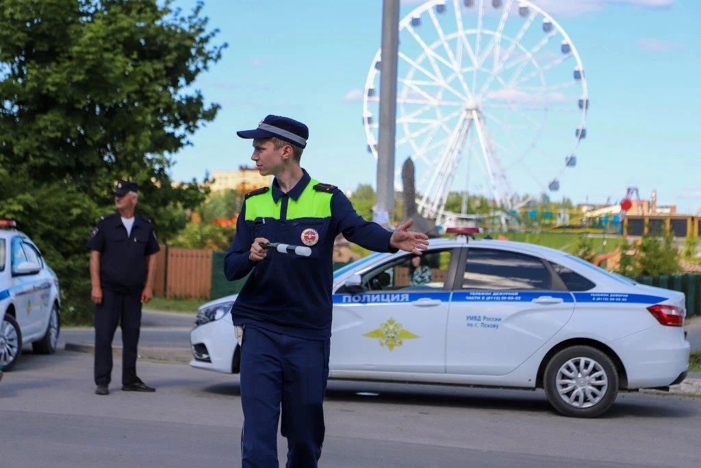 Сотрудники Госавтоинспекции провели в областном центре масштабный рейд Сотрудники Госавтоинспекции провели в областном центре масштабный рейд