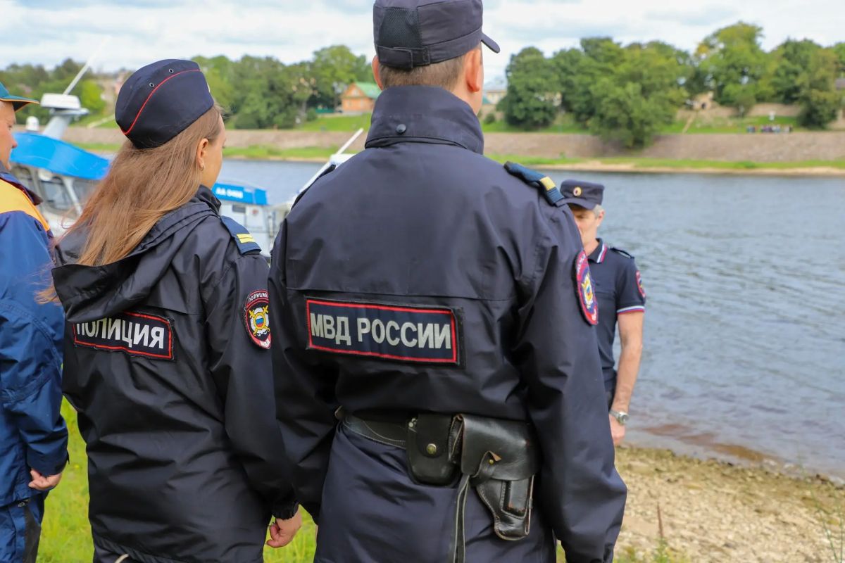 Полицейские и ГИМС МЧС России усилили контроль за маломерными судами Полицейские и ГИМС МЧС России усилили контроль за маломерными судами