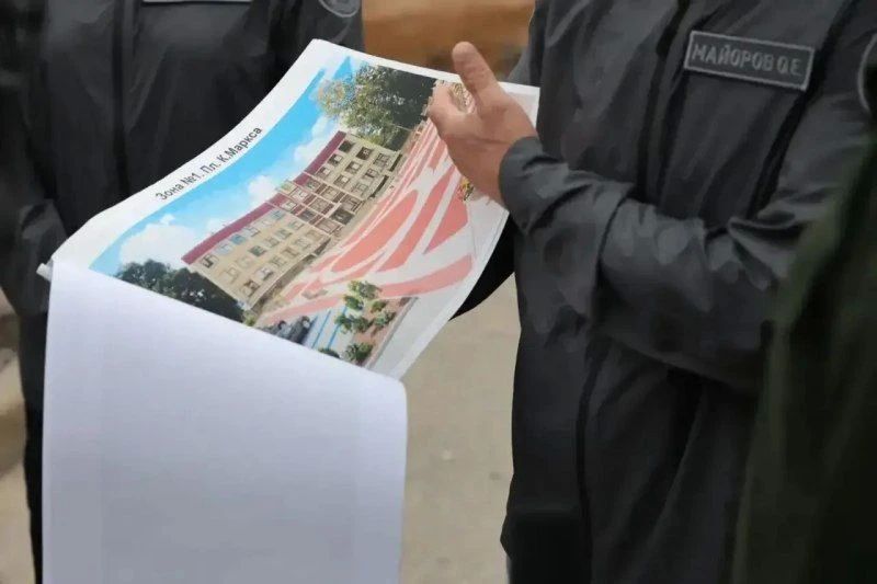 Губернатор Михаил Ведерников в Невеле оценил работы по масштабному благоустройству исторической части города Губернатор Михаил Ведерников в Невеле оценил работы по масштабному благоустройству исторической части города