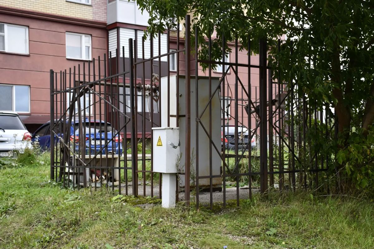 Елкин Борис: С депутатом Псковской городской Думы Натальей Юрченко проехали по ключевым точкам округа № 8 и обсудили волнующие жителей вопросы Елкин Борис: С депутатом Псковской городской Думы Натальей Юрченко проехали по ключевым точкам округа № 8 и обсудили волнующие жителей вопросы