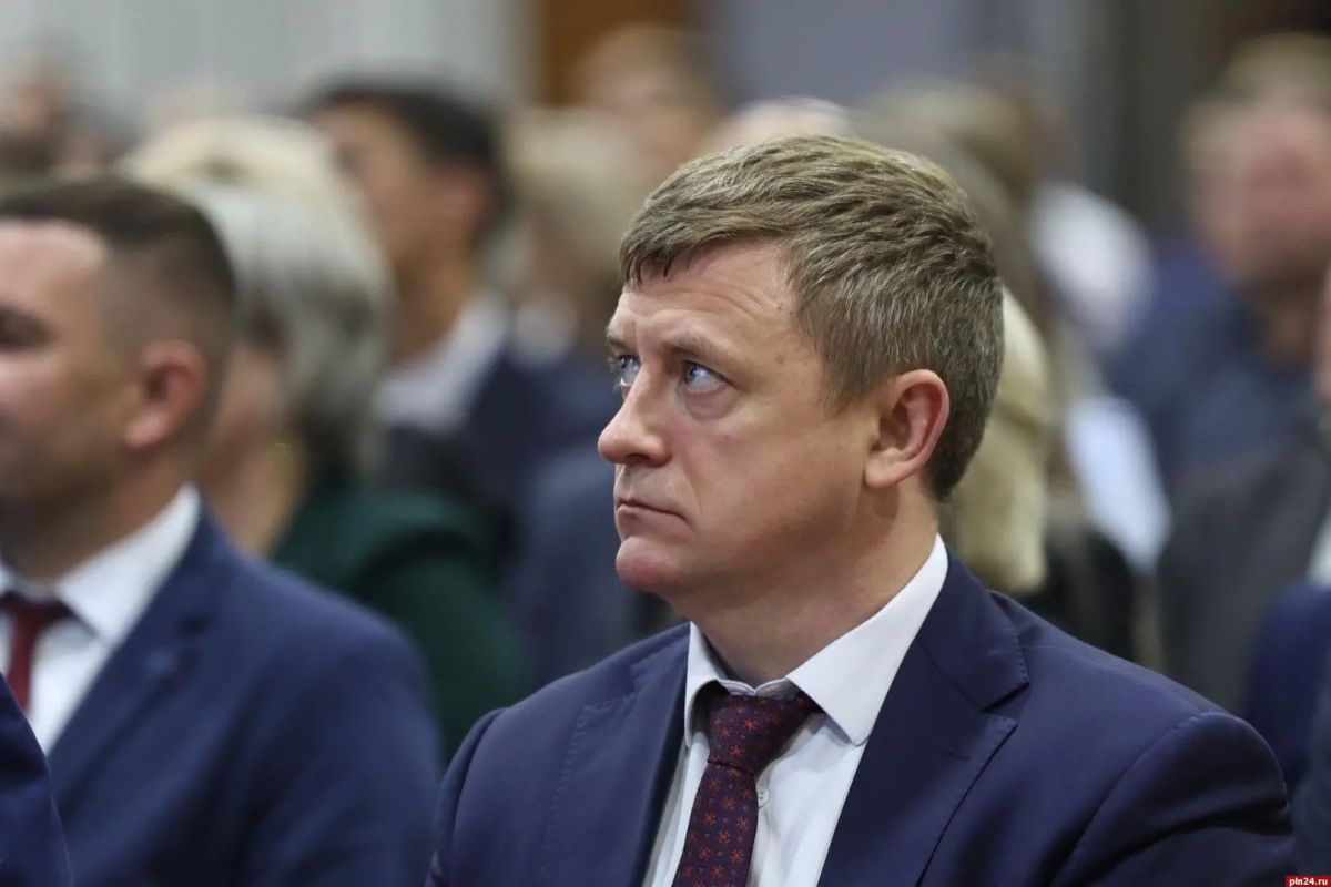 ХХХII конференция реготделения «Единой России», на которой примут Народную программу, проходит в Пскове ХХХII конференция реготделения «Единой России», на которой примут Народную программу, проходит в Пскове