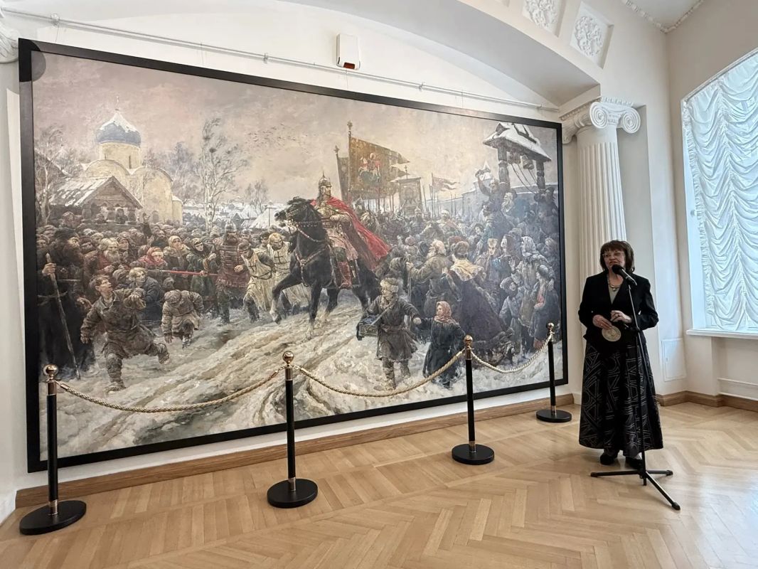 Живая история в Пскове.. Сегодня в картинной галерее состоялось открытие картины из Русского музея. Мероприятие прошло под эгидой проекта "Музейные маршруты Серебряного ожерелья" Живая история в Пскове.. Сегодня в картинной галерее состоялось открытие картины из Русского музея. Мероприятие прошло под эгидой проекта "Музейные маршруты Серебряного ожерелья"