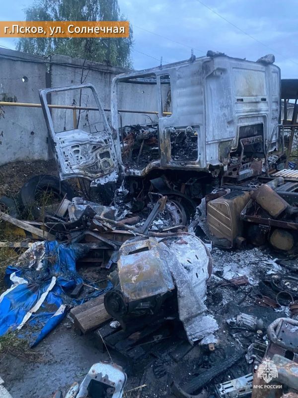 Два авто сгорели в Псковской области за выходные Два авто сгорели в Псковской области за выходные