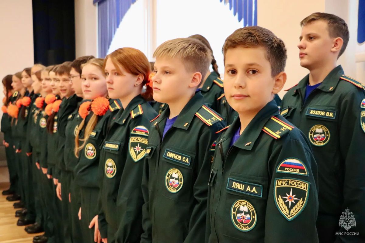 Гордость и ответственность: посвящение в кадеты Гордость и ответственность: посвящение в кадеты
