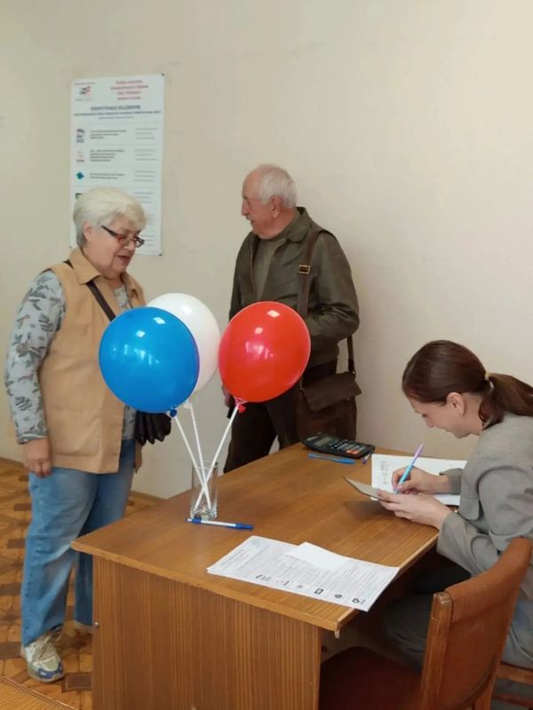 На экстерриториальных избирательных участках, открытых на территории Псковской области, проходит голосование избирателей на выборах депутатов Законодательного Собрания Санкт-Петербурга восьмого созыва На экстерриториальных избирательных участках, открытых на территории Псковской области, проходит голосование избирателей на выборах депутатов Законодательного Собрания Санкт-Петербурга восьмого созыва