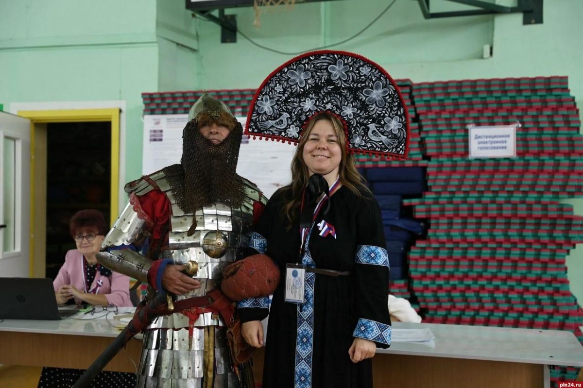 Патруль времени: как голосовали псковские реконструкторы Патруль времени: как голосовали псковские реконструкторы