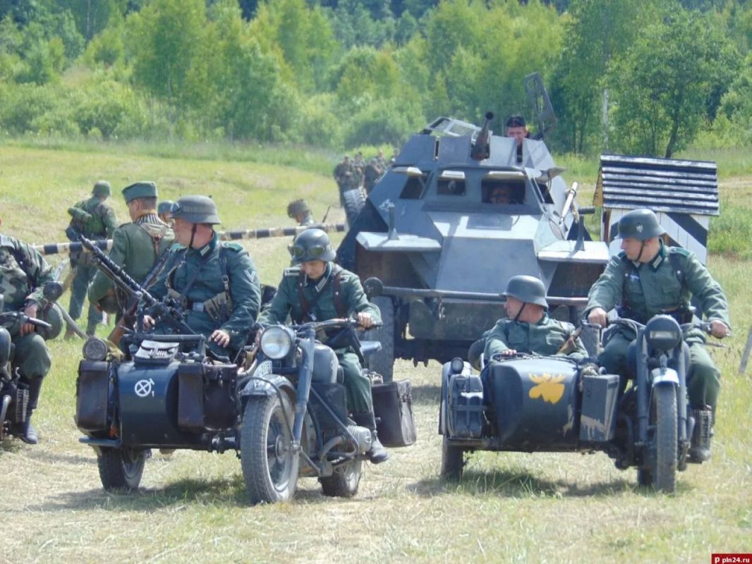 Эпоха ожившего прошлого: История ролевого и реконструкторского движения на Псковщине Эпоха ожившего прошлого: История ролевого и реконструкторского движения на Псковщине