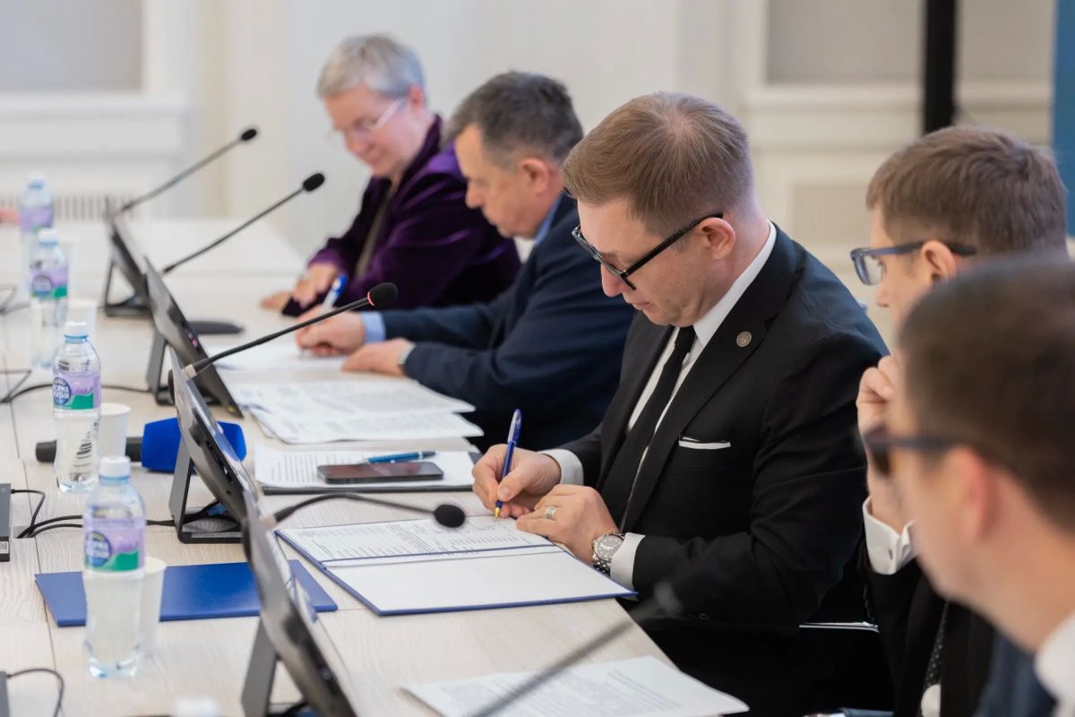 Итоги ЕДГ-2026. . Вчера на 187 заседании Избирательной комиссии Псковской области подвели итоги и подписали протоколы: об итогах выборов депутатов Государственной Думы Федерального Собрания Российской Федерации девятого... Итоги ЕДГ-2026. . Вчера на 187 заседании Избирательной комиссии Псковской области подвели итоги и подписали протоколы: об итогах выборов депутатов Государственной Думы Федерального Собрания Российской Федерации девятого...