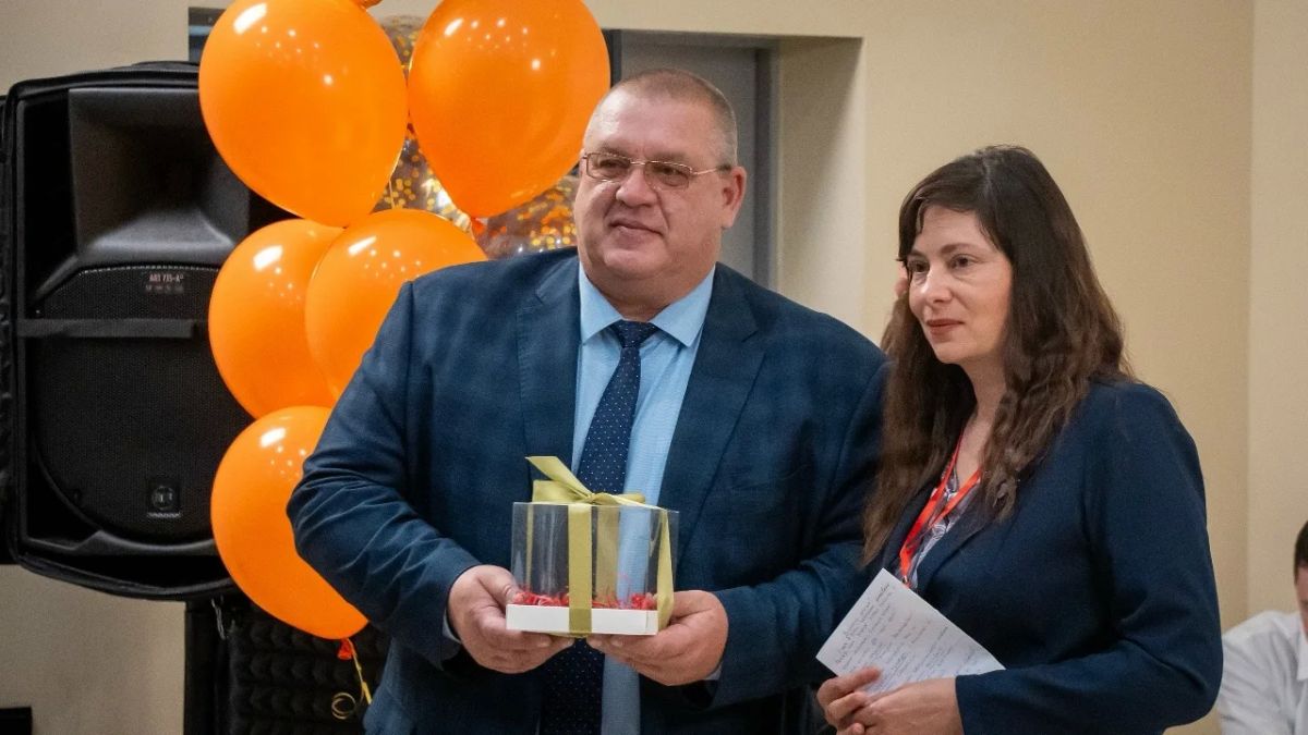Торжественный старт IX литературного фестиваля «Книжная яблоня» дан в Пскове Торжественный старт IX литературного фестиваля «Книжная яблоня» дан в Пскове