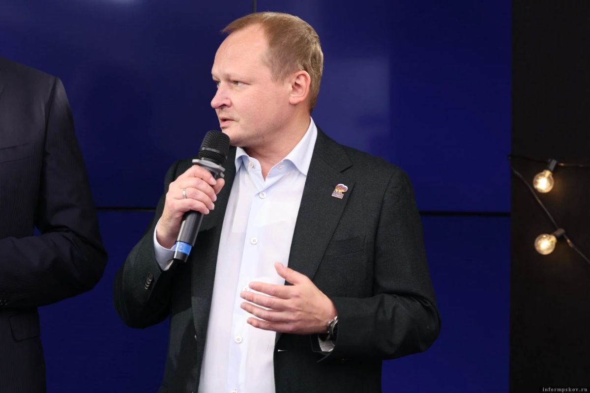 Похоже, Псковской гордуме оставшееся время до окончания полномочий нынешнего созыва, то есть до сентября 2027 года, предстоит работать в усеченном составе Похоже, Псковской гордуме оставшееся время до окончания полномочий нынешнего созыва, то есть до сентября 2027 года, предстоит работать в усеченном составе