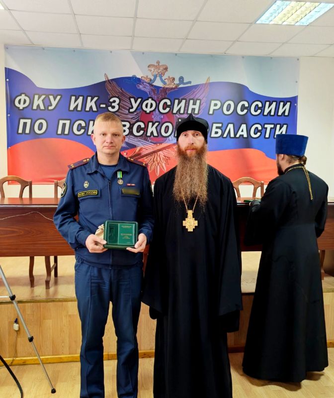 Епископ Великолукский и Невельский Варнава встретился с сотрудниками и осужденными ИК-3 Епископ Великолукский и Невельский Варнава встретился с сотрудниками и осужденными ИК-3
