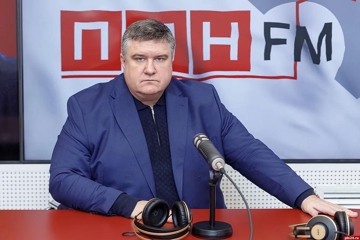 Депутат Госдумы, экс-сенатор от Псковской области Александр Борисов и его коллега, бывший заместитель губернатора Псковской области Денис Кравченко могут получить посты замруководителя фракции «Единая Россия» в ГД. Как...