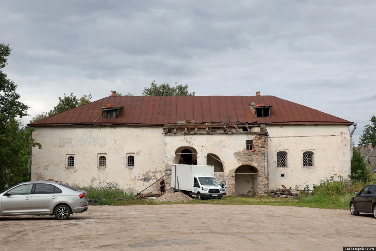 Солодёжню XVII века в Пскове выставили на продажу