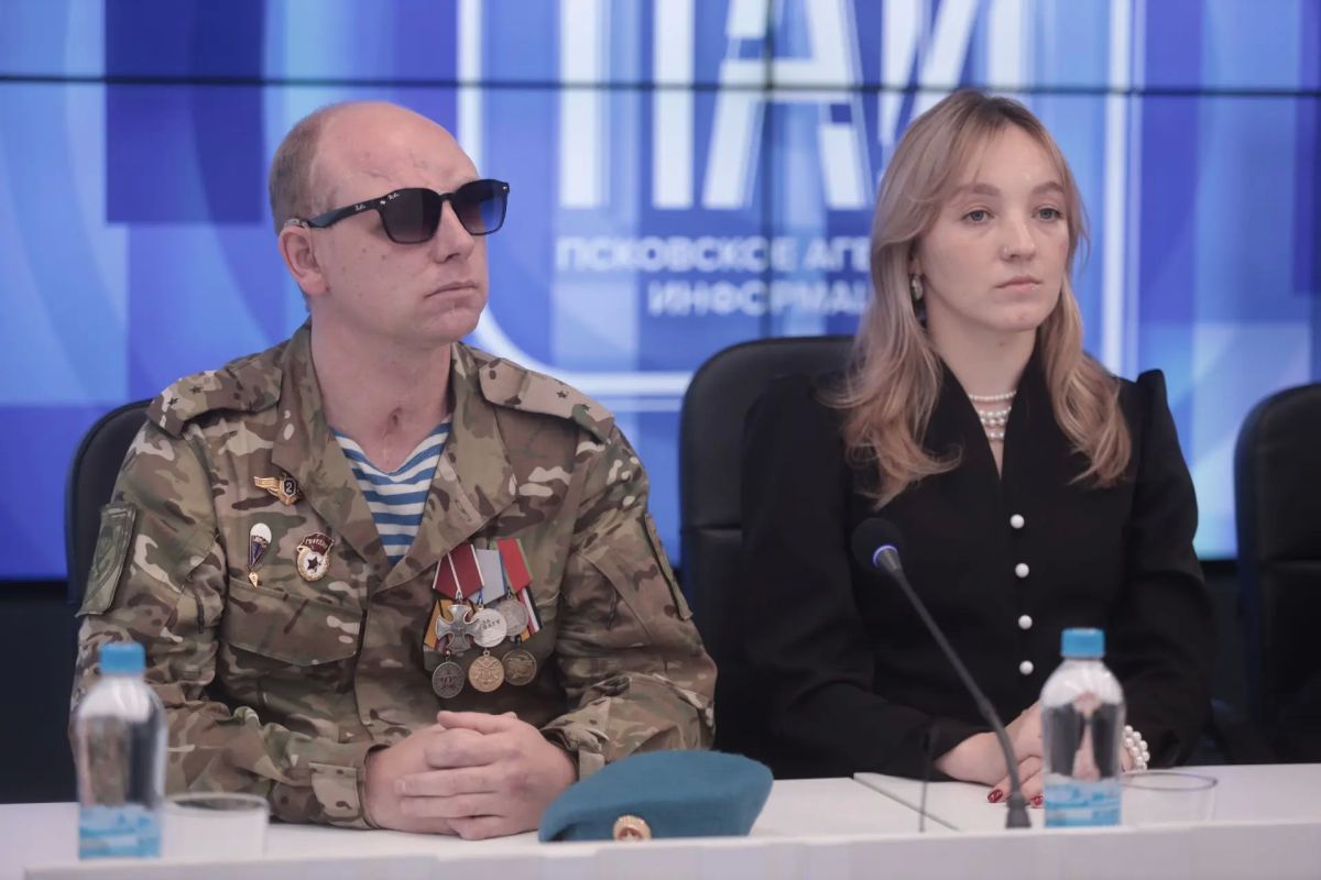 Псковские ветераны рассказали о вопросах после уроков мужества Псковские ветераны рассказали о вопросах после уроков мужества