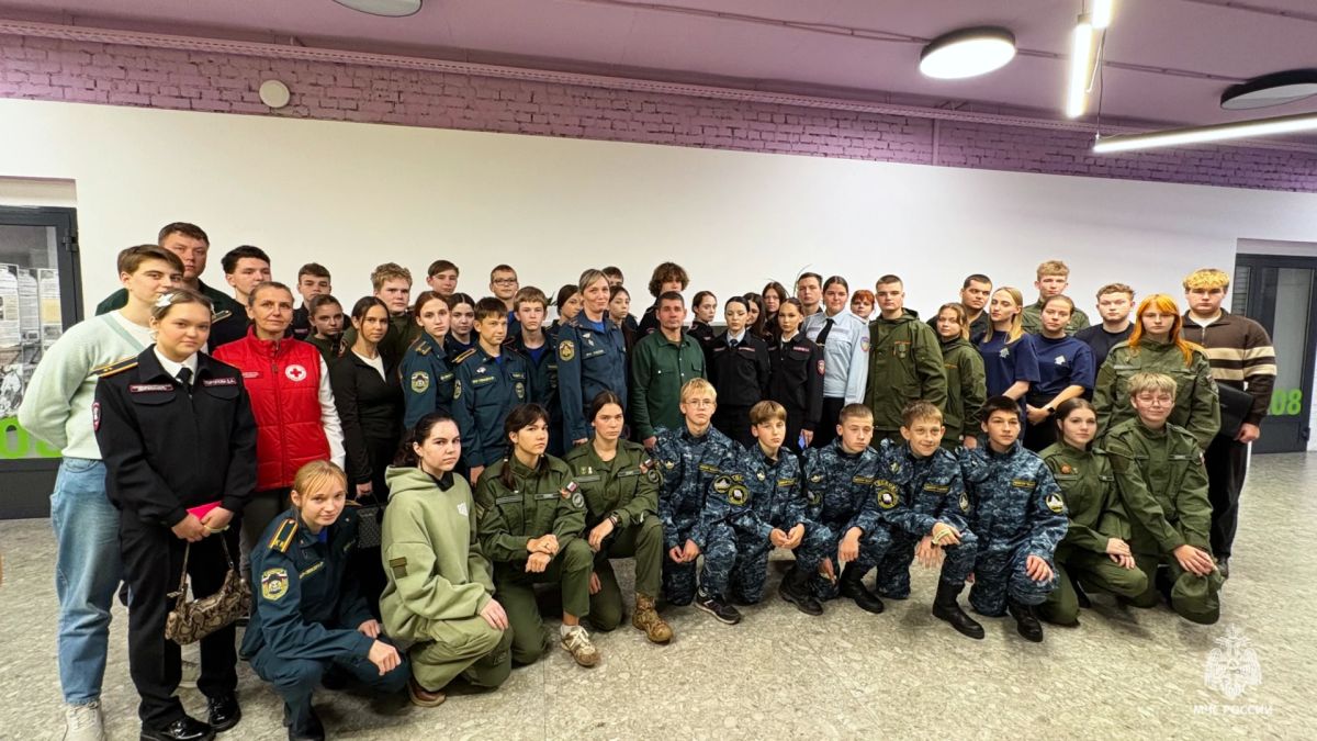 Спасибо, что #МЫВМЕСТЕ. В рамках Всероссийской акции «Спасибо, что #МЫВМЕСТЕ», приуроченной ко Дню воссоединения Донецкой Народной Республики, Луганской Народной Республики, Запорожской и Херсонской областей с Российской... Спасибо, что #МЫВМЕСТЕ. В рамках Всероссийской акции «Спасибо, что #МЫВМЕСТЕ», приуроченной ко Дню воссоединения Донецкой Народной Республики, Луганской Народной Республики, Запорожской и Херсонской областей с Российской...