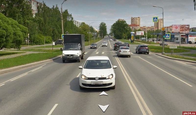 Запрет левых поворотов на Рижском проспекте в Пскове отложили