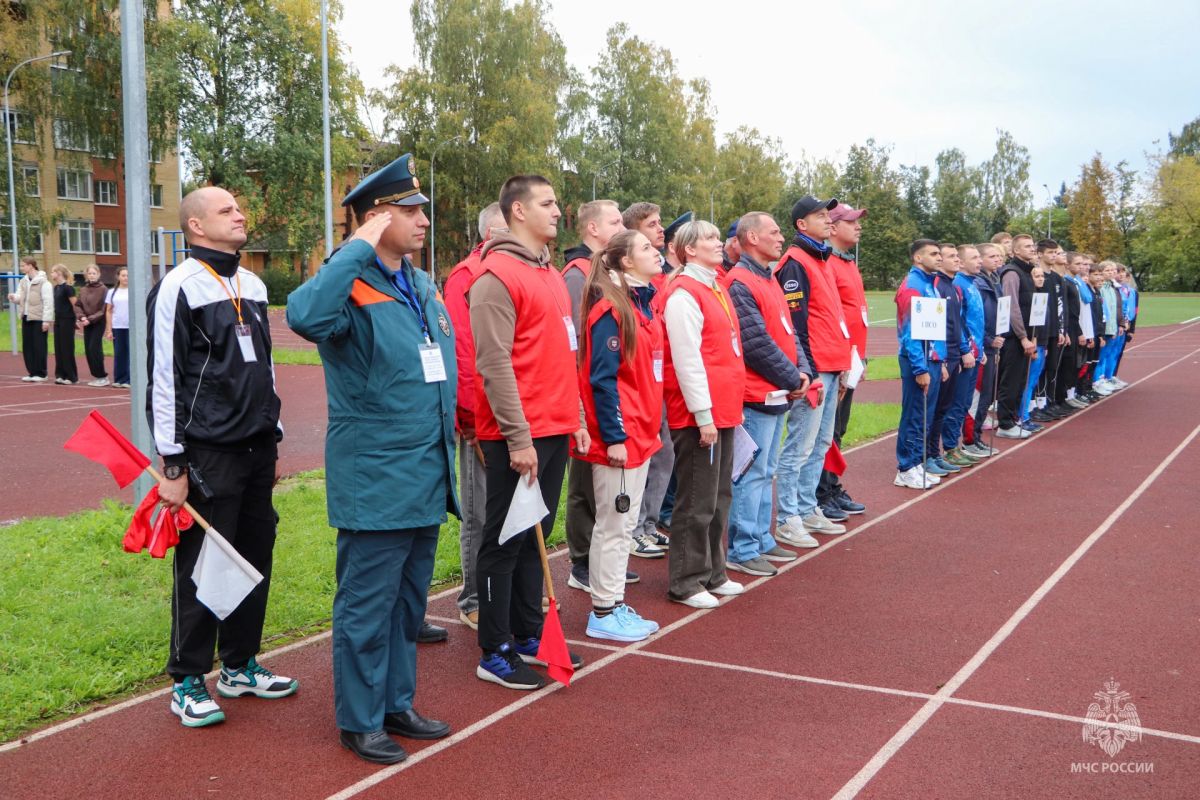 Скорость, ловкость и отвага: соревнования по пожарно-спасательному спорту Скорость, ловкость и отвага: соревнования по пожарно-спасательному спорту
