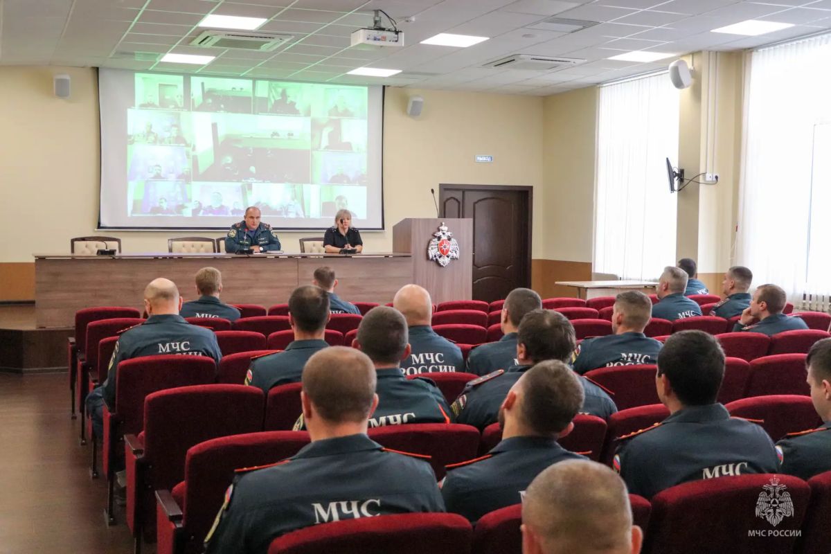 Безопасность на дорогах — приоритет для сотрудников МЧС России Безопасность на дорогах — приоритет для сотрудников МЧС России